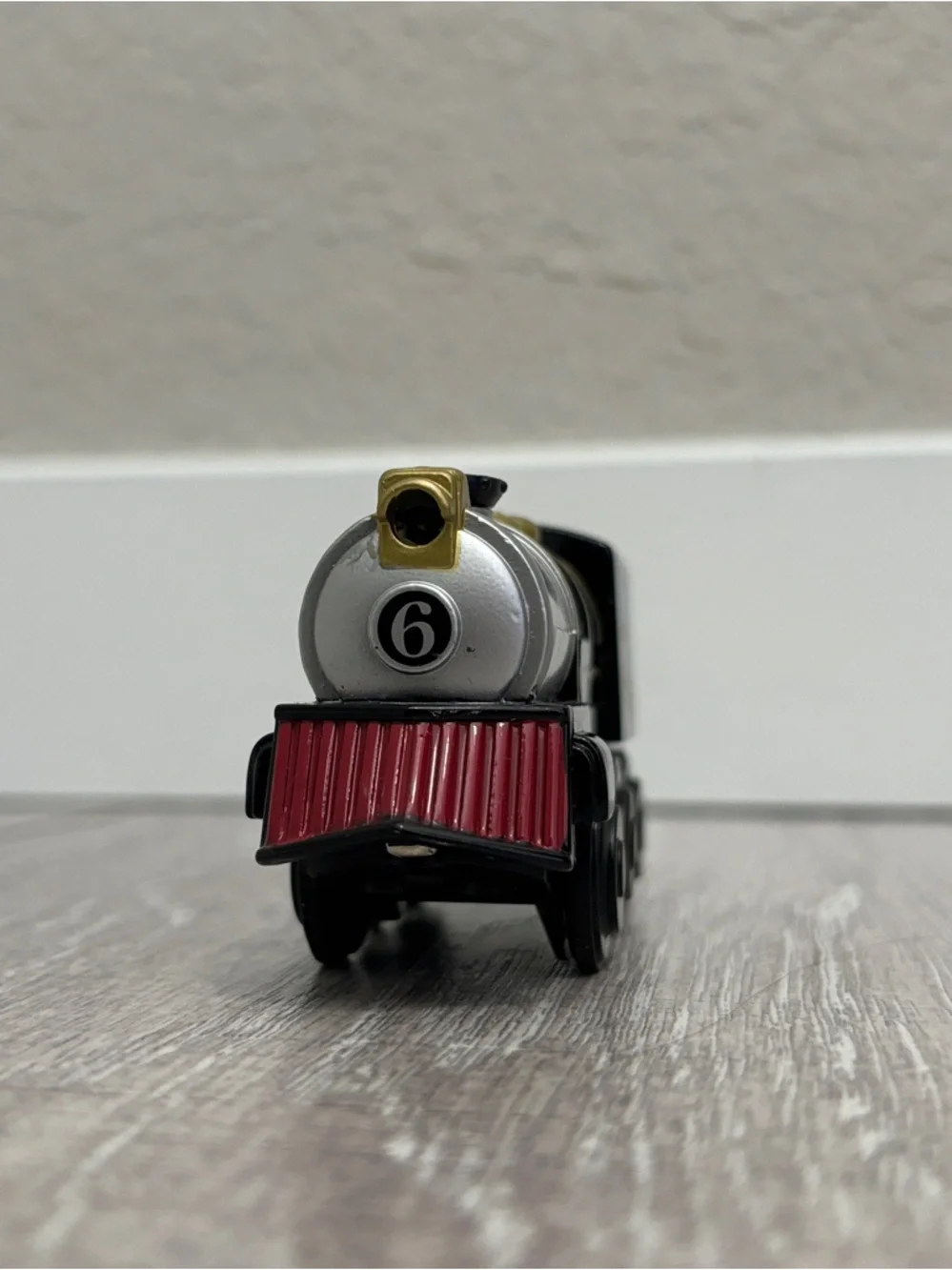 The Mogul - Battery Powered Engine by Lionel - Works!